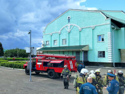 Боготольские пожарные отрабатывали профессиональные навыки