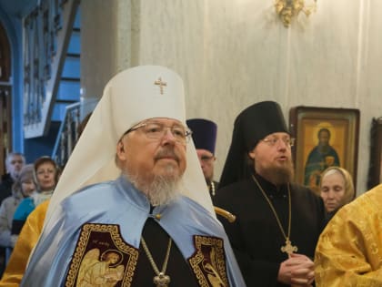 Владыка Пантелеимон совершил Божественную литургию в храме святых мучениц Веры, Надежды, Любови и матери их Софии г. Красноярска