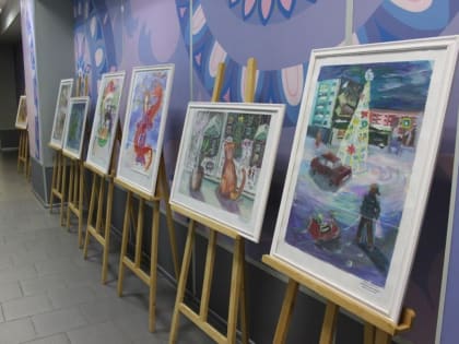 Школа искусств приглашает на новогодние выставки