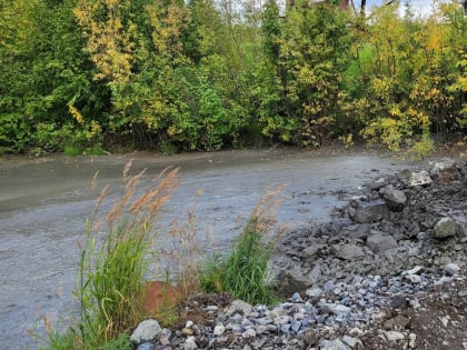 Вблизи ул. Игарской обнаружили загрязнённый участок почвы
