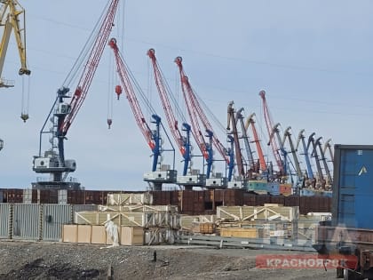 2022 год Дудинский морской порт завершил рекордным объемом грузооборота – 4,5 миллиона тонн