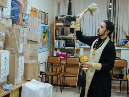 Православные сосновоборцы передали в зону СВО 23 коробки с гуманитарной помощью