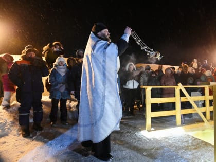 Жители Большого Норильска отмечают Крещение Господне