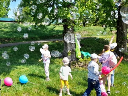 В райцентре праздник детства прошел на стадионе «Колос»