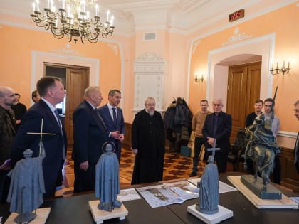 Митрополит Пантелеимон обсудил вопрос создания памятных скульптурных композиций святых в Красноярске