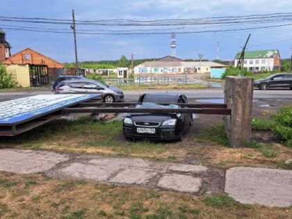 В Боготоле во время мощного урагана сорванная с дома крыша убила прохожего
