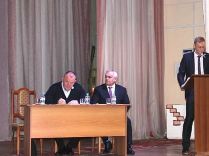 В селе Парная встретились аграрии и главы Запада края