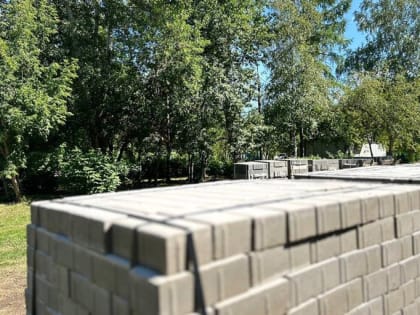 В Красноярске начали благоустраивать сквер "Красфарма"