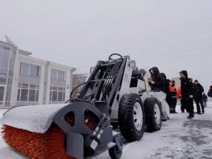 Красноярские власти не могут победить гололед