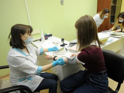 За неделю в Красноярском крае к медикам обратились почти 14 тысяч жителей