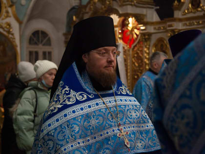 Правящий архиерей совершил всенощное бдение в Покровском соборе Красноярска