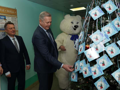 Глава Дудинки и депутаты Дудинского городского Совета исполнят желания участников благотворительной акции «Ёлка желаний»