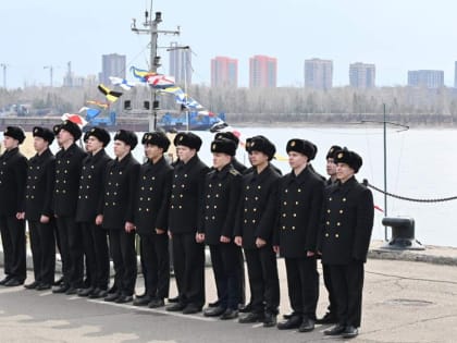 На Енисее открылась навигация