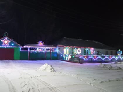 Объявляется конкурс на лучшее новогоднее оформление фасадов зданий