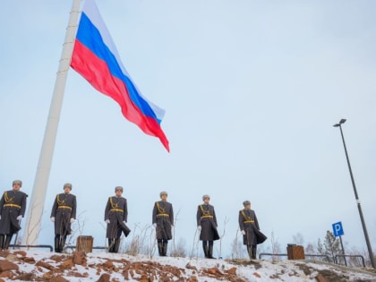 Красноярский 100-метровый флагшток официально признали самым высоким в России