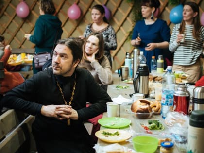 10 лет дружбы и веры: клуб "Встреча" из Сосновоборска отметил десятилетний юбилей