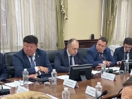 В Республике Алтай разбираются с тем, куда и кому уходит земля