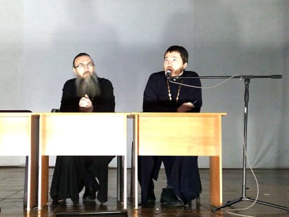 Красноярские священники посетили колонию строгого режима №6