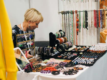 Самозанятые из Красноярского края смогут бесплатно принять участие в этническом фестивале музыки и ремёсел