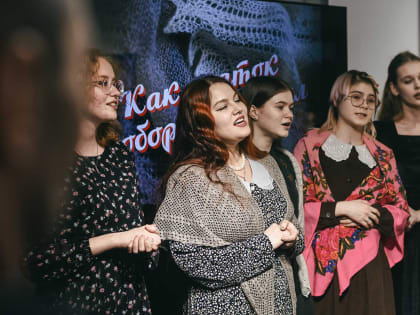 В Музее Норильска открылась выставка посвященная родному, теплому, известному народному промыслу России