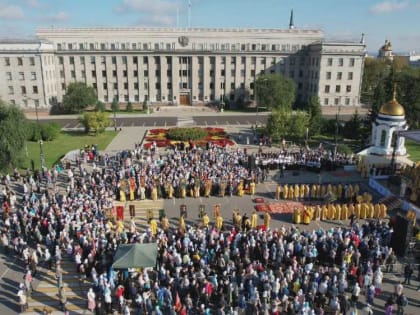 Свыше пяти тысяч человек прошли Крестным ходом в Иркутске