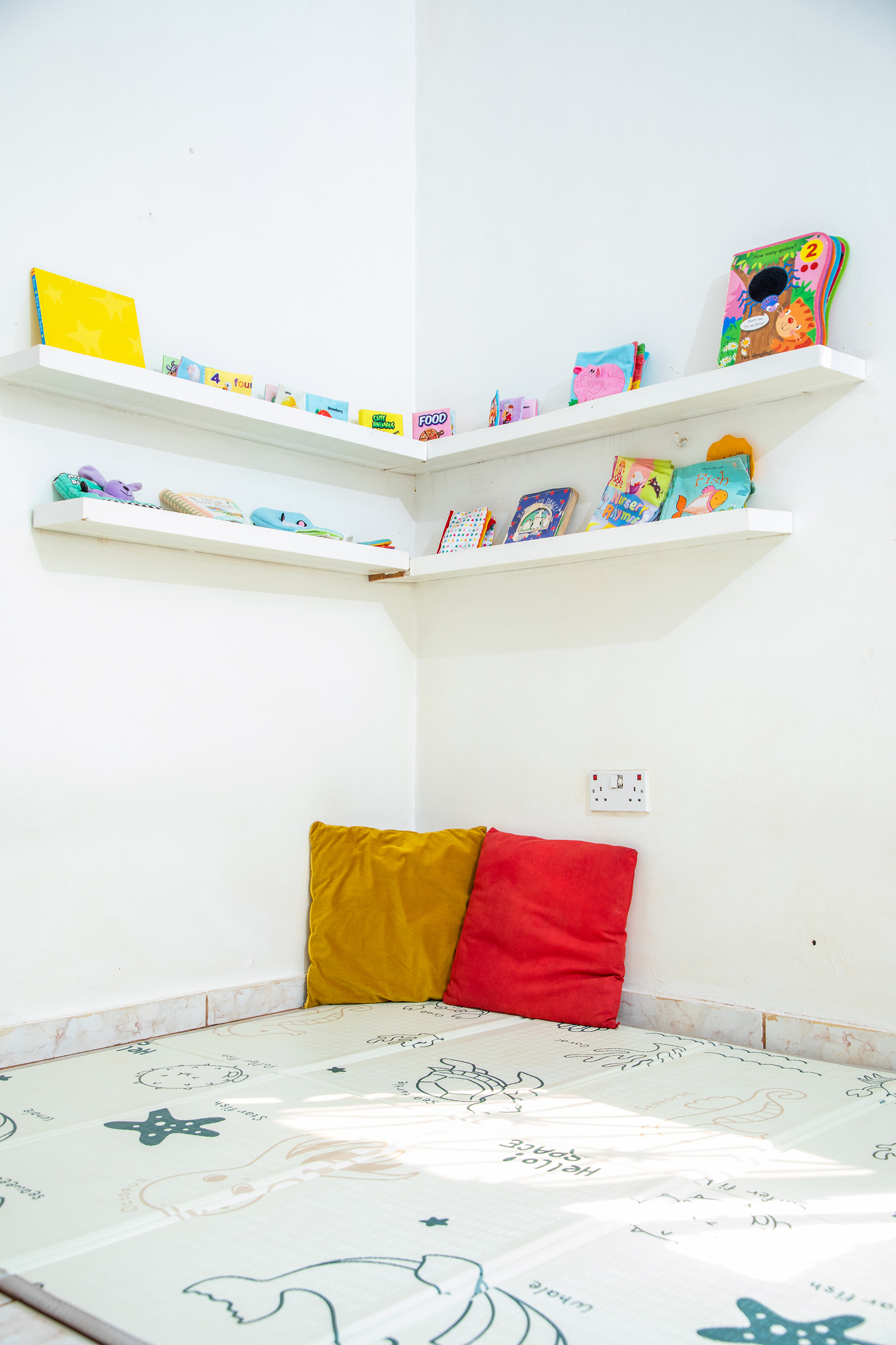 Children at play in a stimulation centre