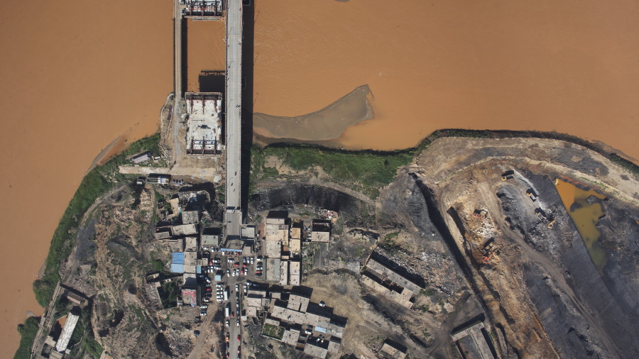 Pollution of Yellow River, northeastern China