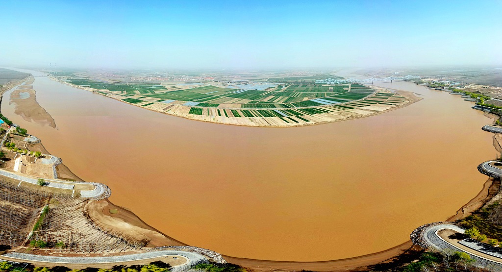 An aerial view of a section of the Yellow River in east China's Shandong Province, March 29, 2024.