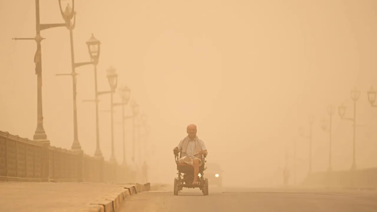 Riyadh grapples with dust amid climate change.