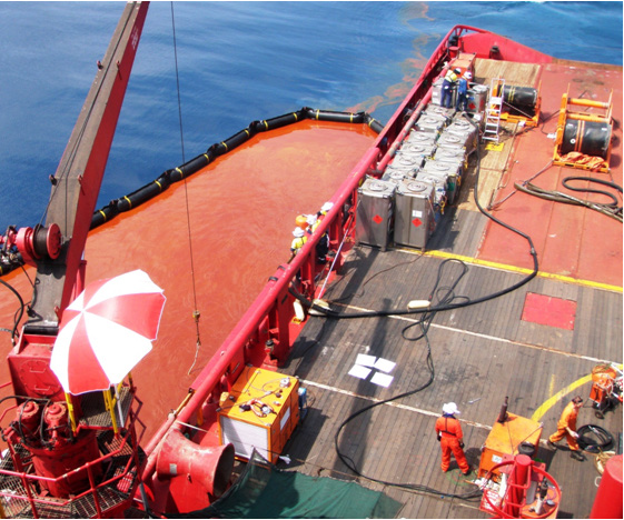 Rescuers after the Montara oil spill incidence