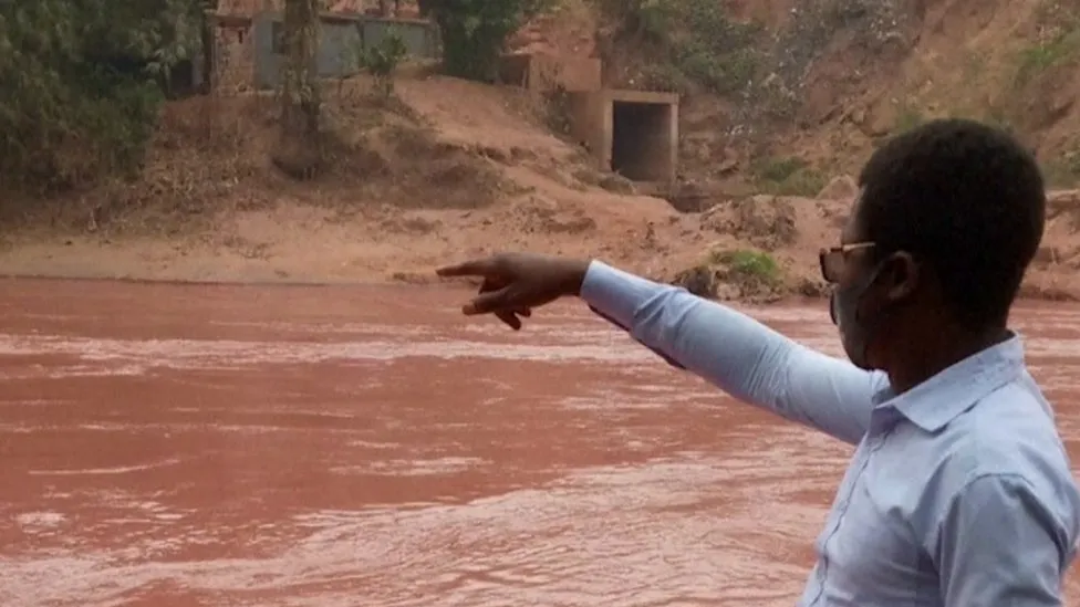 Toxic spill at Angola diamond mine pollutes Congo River tributary in DRC