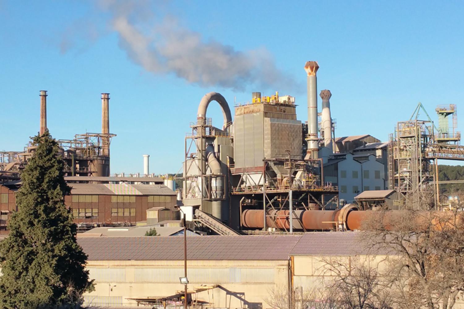 Waste discharge from the Alumina factory, France