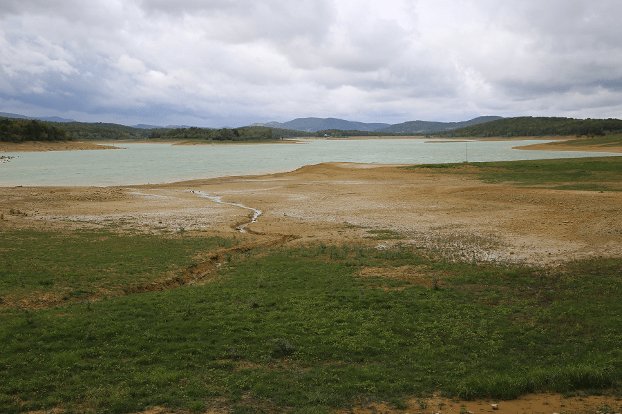 Lake Montbel (Fr. Lac de Montbel)