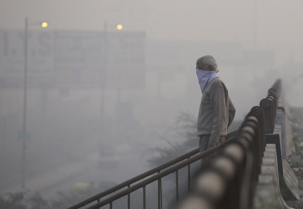 The number of people visiting hospitals for acute respiratory infections has increased in Patna due to worsening air pollution.