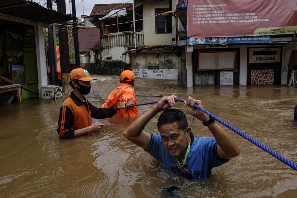 Jakarta Flooding Prompts Plan to Relocate Indonesia's Capital