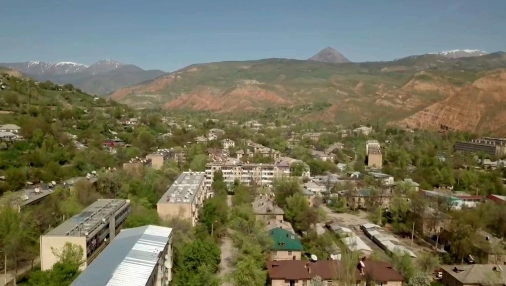City Mailuu-Suu