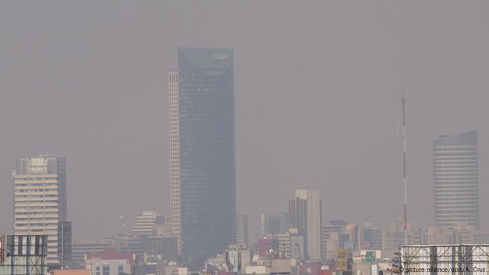 Mexico City alarm bells ring over worst air pollution in a decade