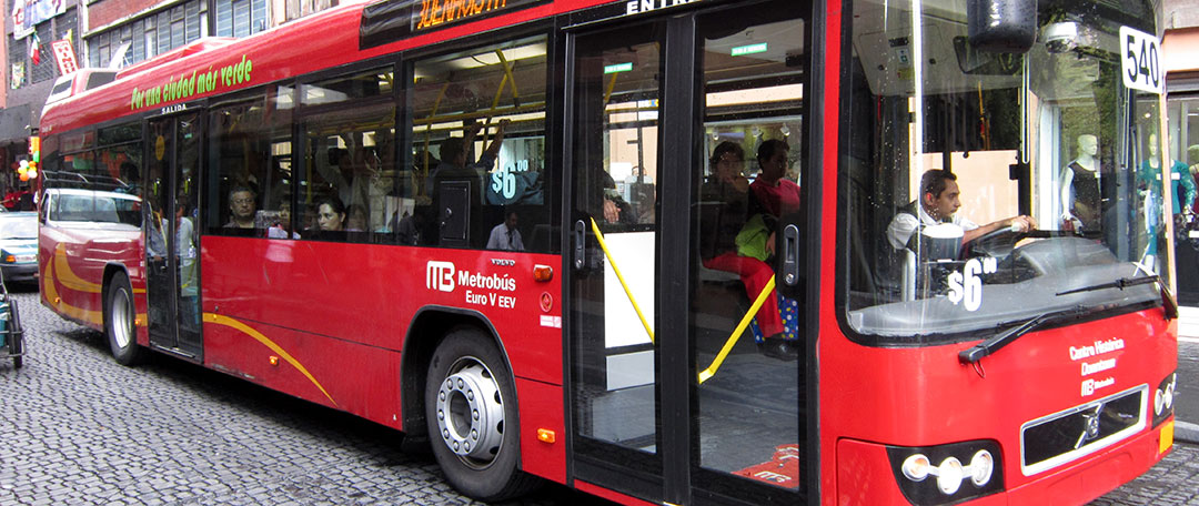 The expansion of the Metrobús in Mexico has brought environmental benefits, including a reduction in carbon dioxide emissions.