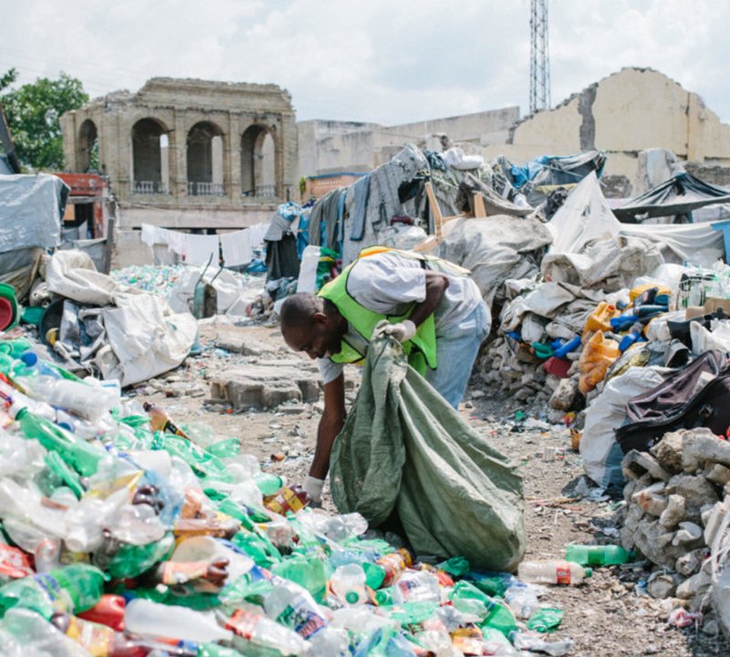 Cleaning our Oceans of Plastic, Haiti