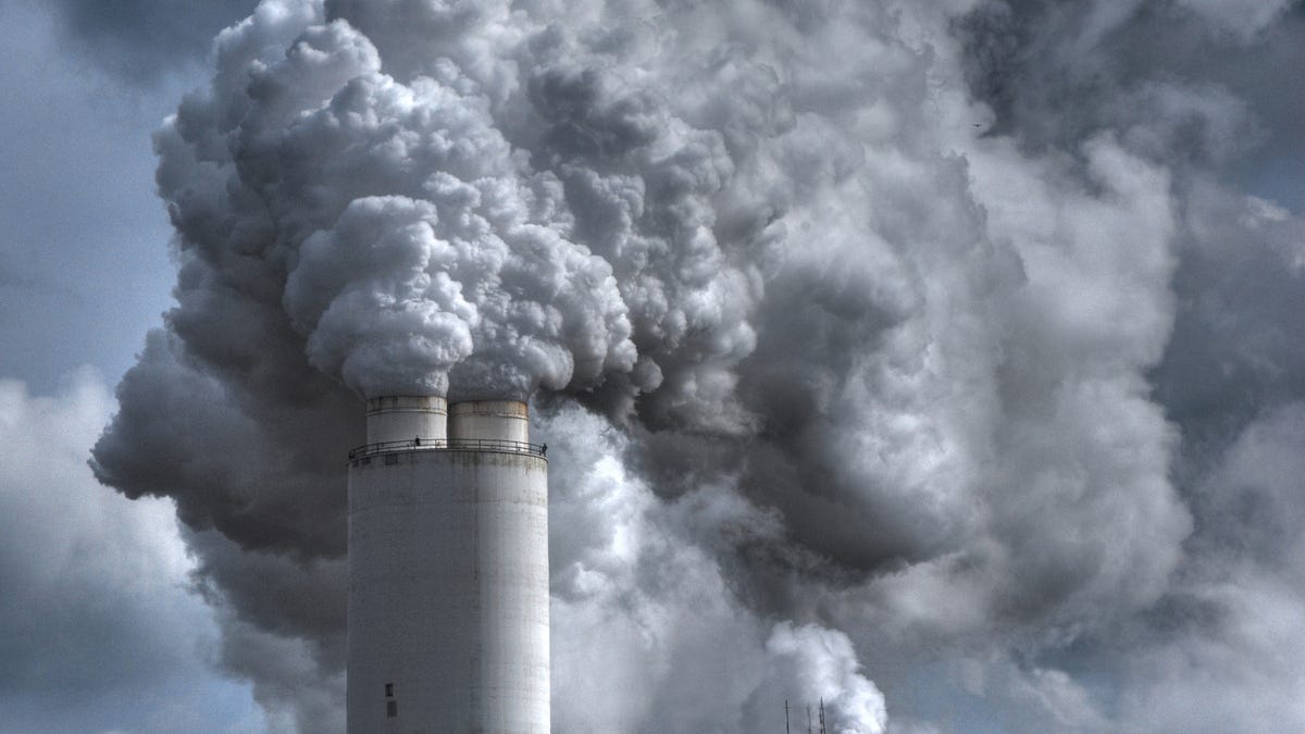 Peshawar's Residents Lose 2.3 Years of Their Lives to Air Pollution