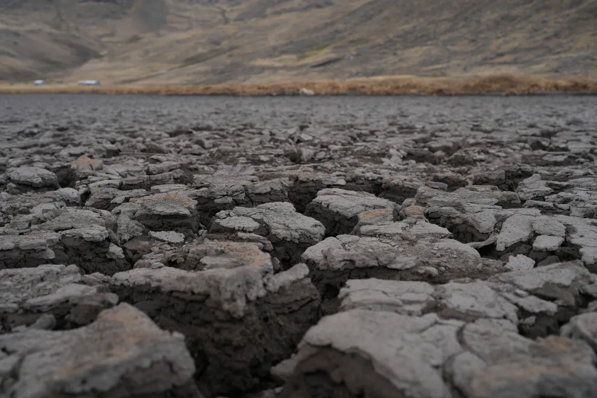 An aerial view of the drying Cconchaccota lagoon.