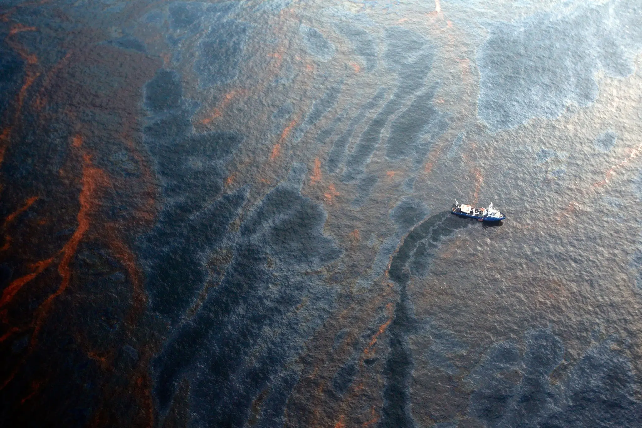 A boat tried to collect oil from the spill on the Gulf of Mexico in April 2010.Credit...