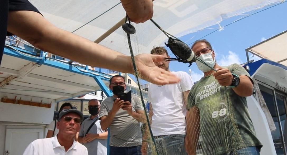 Acoustic deterrent devices save dolphins