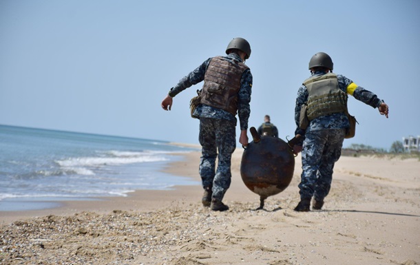 Russian mines are periodically recovered from the Black Sea
