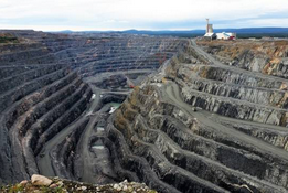 Lake Vattern under threat, Sweden