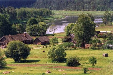Slutishki, a village near the Daugava