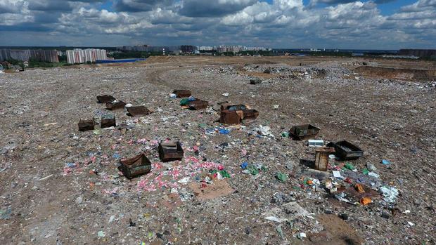 The landfill took up to 600 thousand tons of waste from Moscow and different districts of the Moscow region per year.