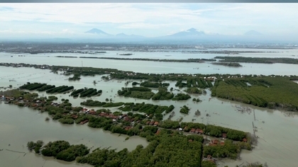 Coastline strengthening in Indonesia