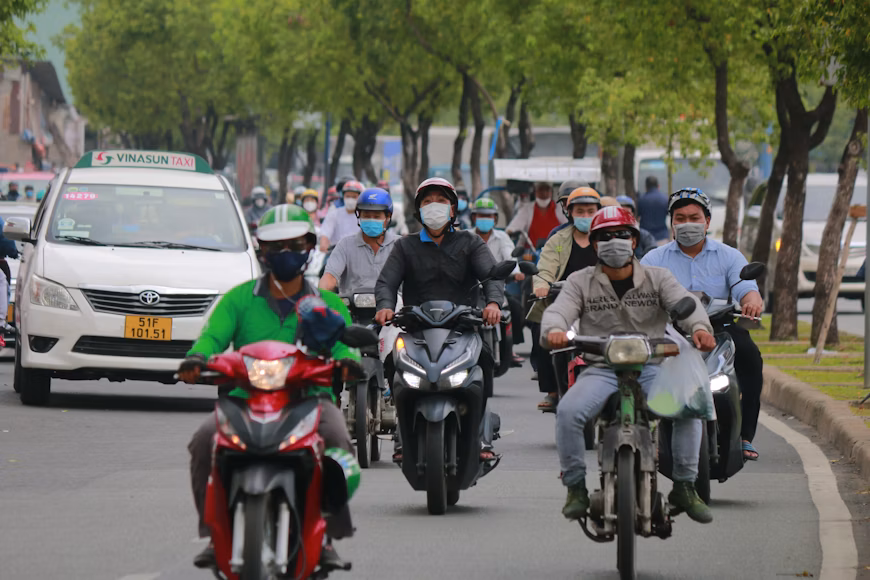 Vietnam to ban fossil-fuel motorcycles in Hanoi
