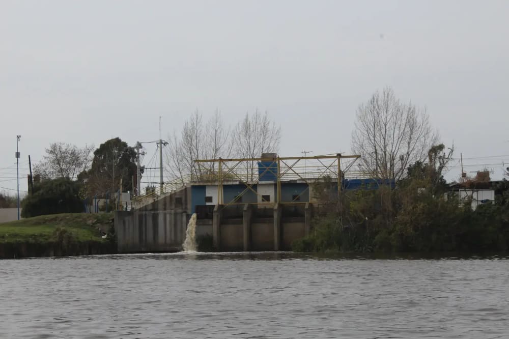 Polluted water from storm sewers in Argentina's Buenos Aires province empty into Riachuelo de la Matanza, 2023.